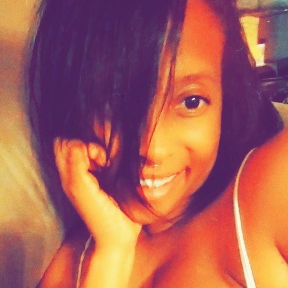 Meet your Posher, Latoyya